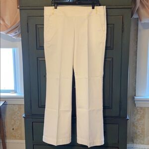 😄 Signature Vintage White Jeans 😄